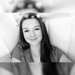 Meet your Posher, Hailee